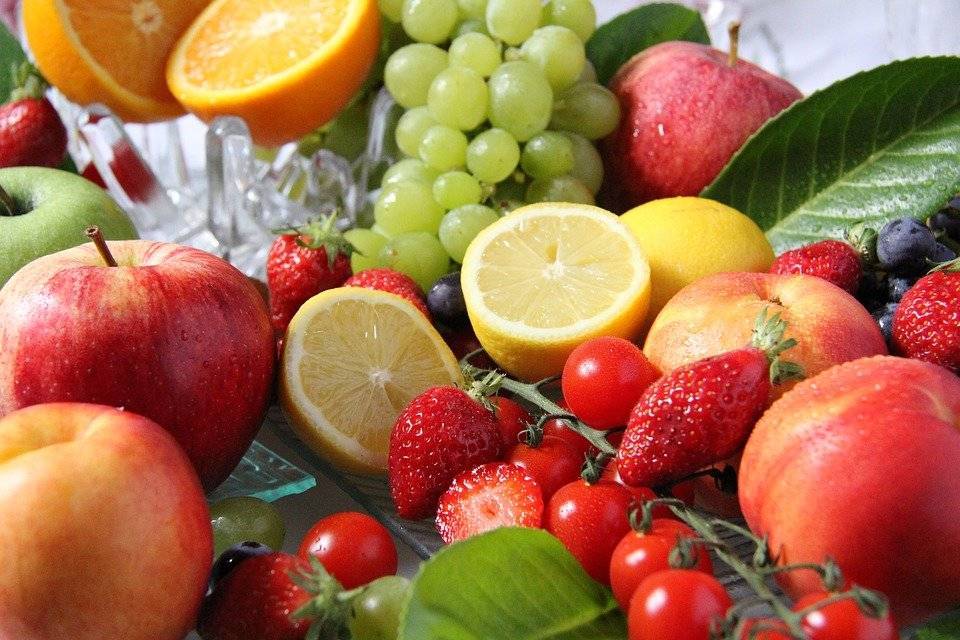 Употребление овощей и фруктов одного цвета поможет избавиться от лишнего веса