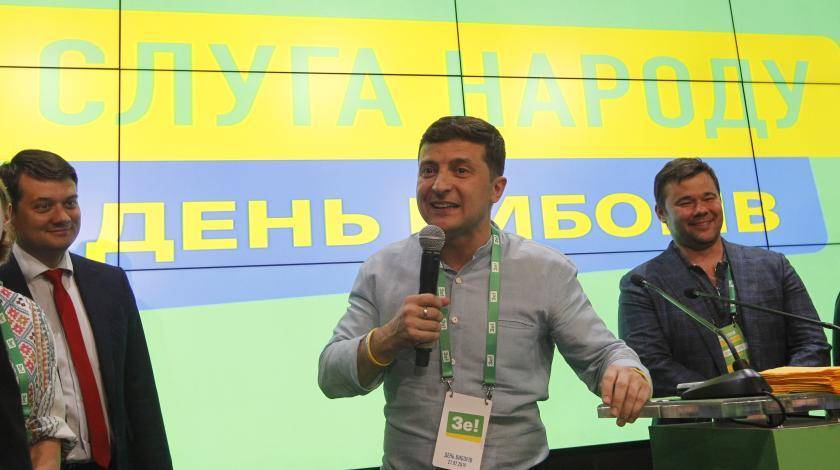 Украинский парламент окажется в руках соратников Зеленского