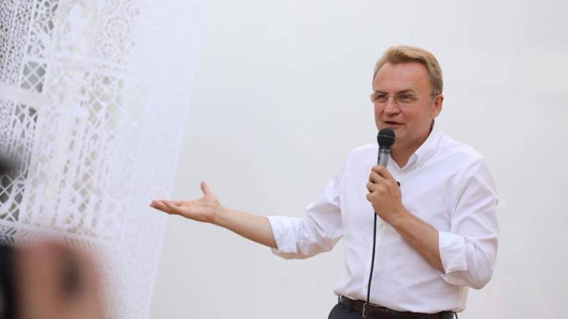 Мэр Львова оставляет должность лидера партии «Самопомощь» из-за провала на выборах в Раду