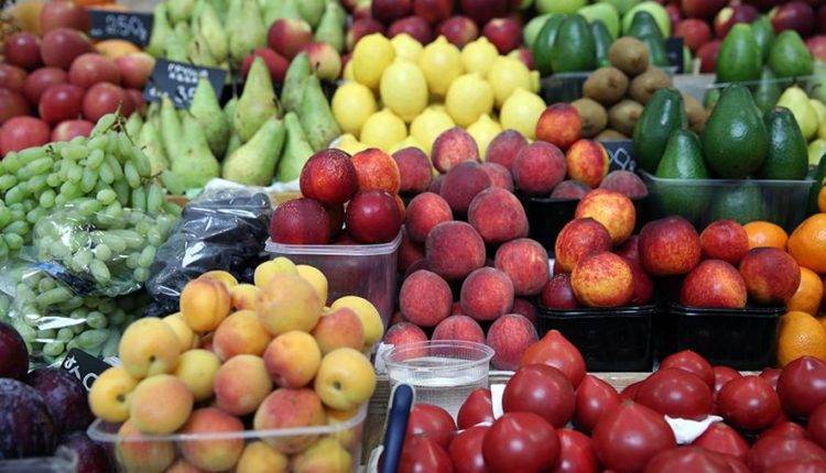 В России изменят норму провоза фруктов и цветов в багаже