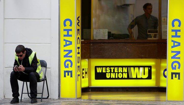 Эксперт назвал причину ограничений Western Union на заграничные переводы