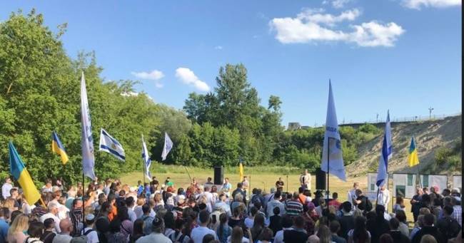 Немцы и израильтяне приняли участие в марше памяти во Львове