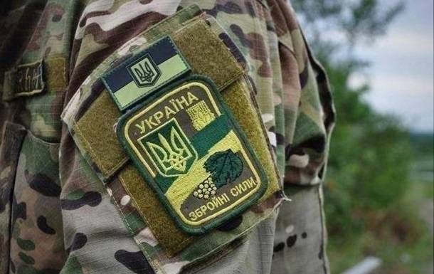 В Харьковской области солдат "закрылся в защитном сооружении и выстрелил себе в голову из АК-47"