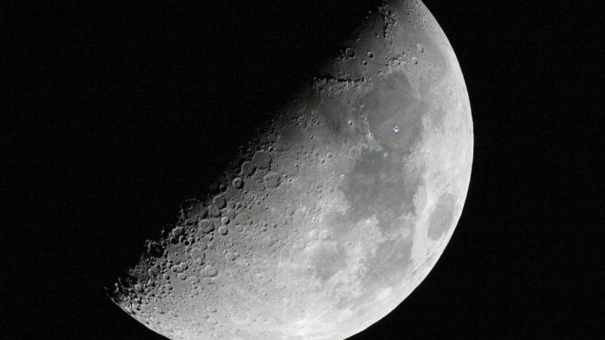 Астронавты NASA отправятся на Луну в 2024-м и останутся там надолго