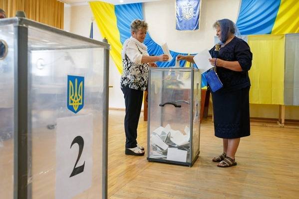 ЦИК Украины обработал 1% протоколов на досрочных выборах в парламент