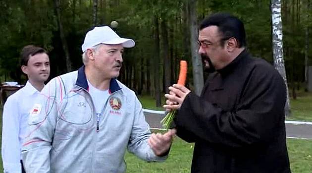 Стивен Сигал вспомнил, как ел с Лукашенко морковку и не только
