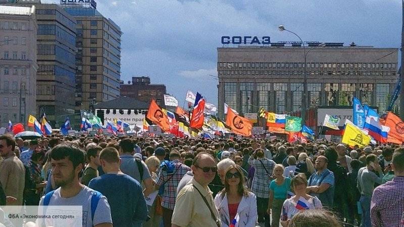 Российская оппозиция пыталась воспроизвести майдан, но получился только фрик-митинг