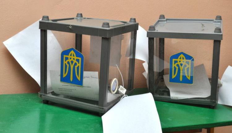 МВД Украины возбудило более 70 уголовных дел в день выборов
