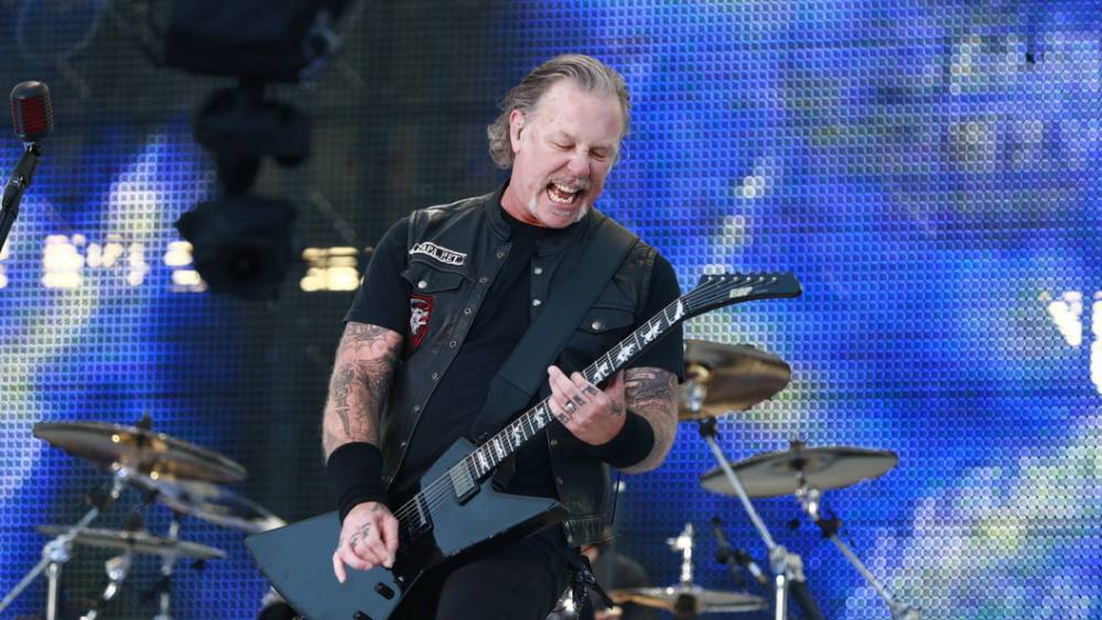Шпаргалка группы Metallica с текстом "Группы крови" разочаровала сына Виктора Цоя