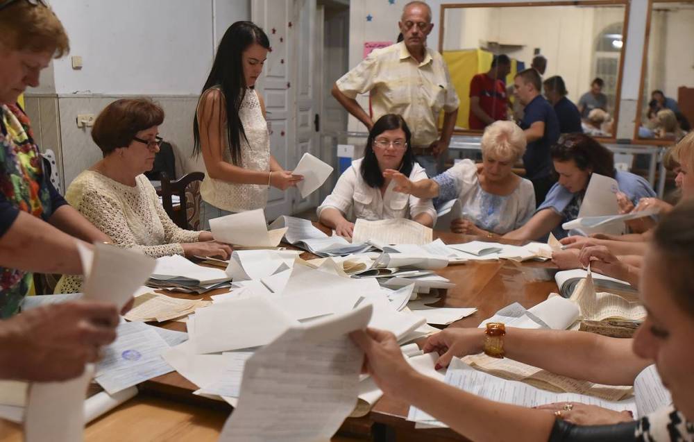 На выборах в Раду подсчитано 80% бюллетеней.

"Слуга народа" - единоличный победитель