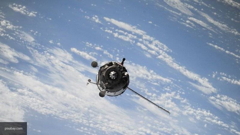 Новый спутник связи "Ямал-601" ввели в эксплуатацию