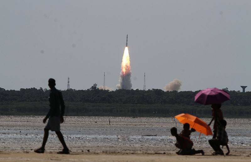 Появилось видео запуска индийской ракеты на Луну