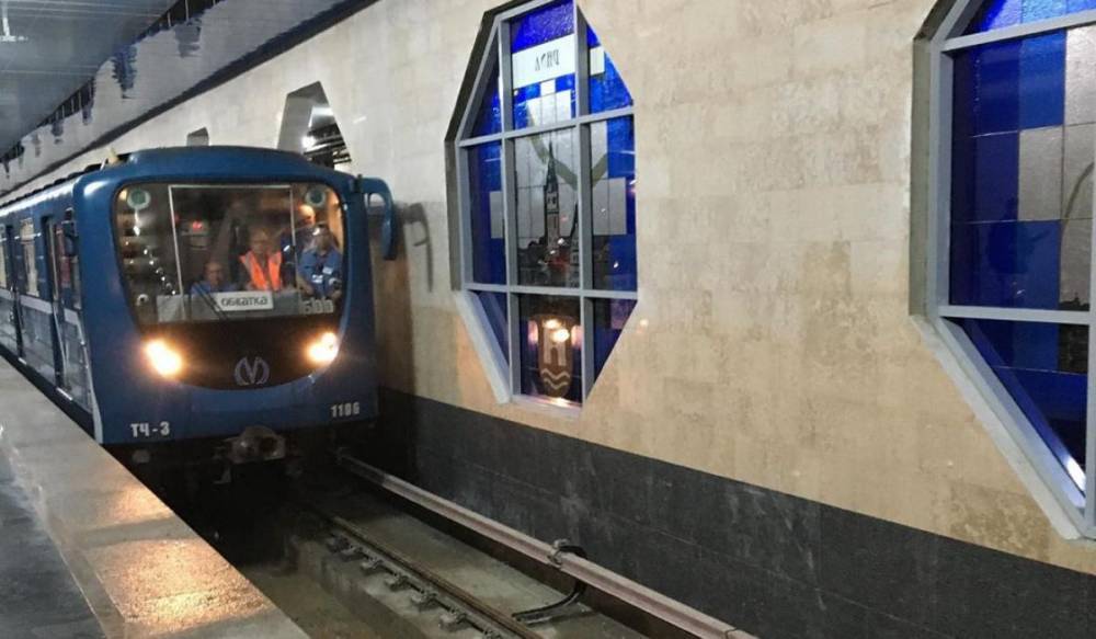Петербургский метрополитен показал видео запуска поезда по новым станциям