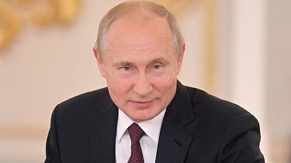 Экология развития. Владимир Путин поздравил металлургов и рассказал об ипотеке, ценах на бензин и пенсионных льготах