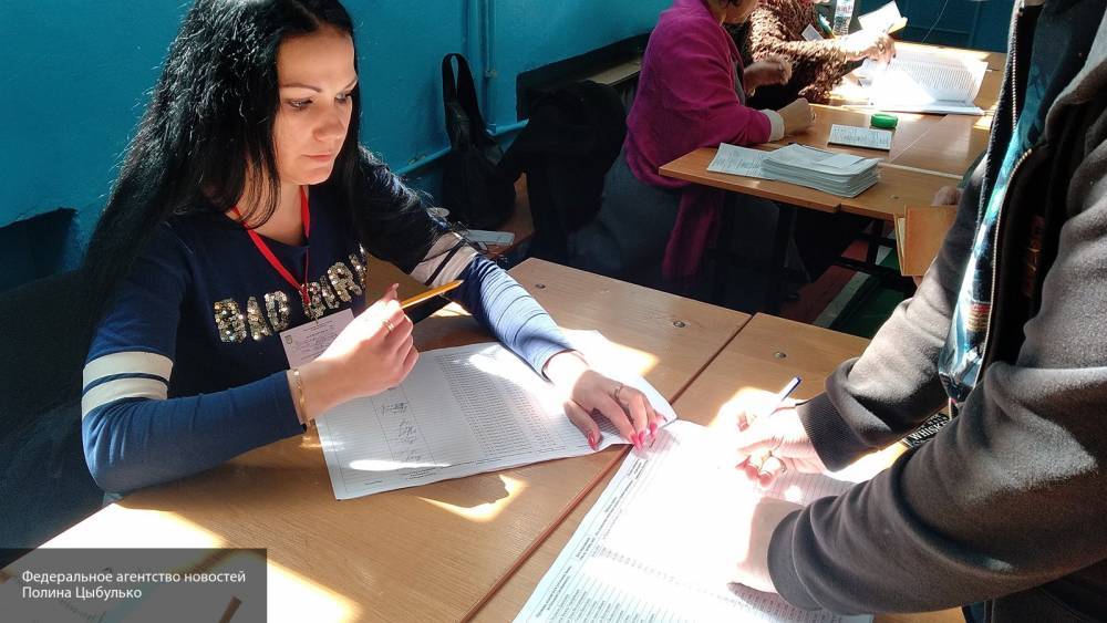 Пенсионерка из Львова попыталась съесть избирательные бюллетени