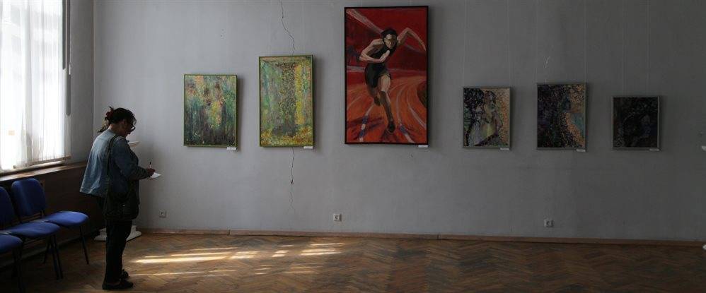 Картинки с выставки. Ульяновские художники сплетают ажур и загадывают загадки
