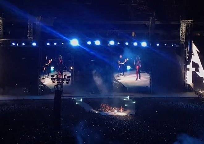 Metallica исполнила хит Виктора Цоя «Группа крови» в Лужниках (видео)
