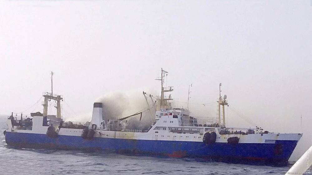 Украинский траулер утонул у берегов Мавритании, есть жертвы