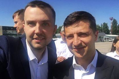 Свадебный фотограф из партии Зеленского разгромил оппонента на выборах