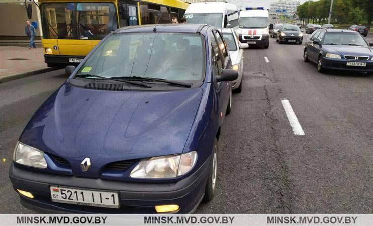 В Минске маршрутка столкнулась с двумя машинами, четыре пассажира попали в больницу. ГАИ называет виновным водителя маршрутки