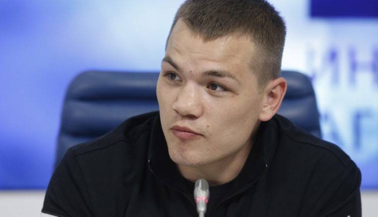 Чудинов победил Мадерну на Красной площади и стал континентальным чемпионом WBA