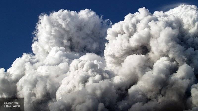 Источник рассказал, почему от теплохода в Казани повалил дым
