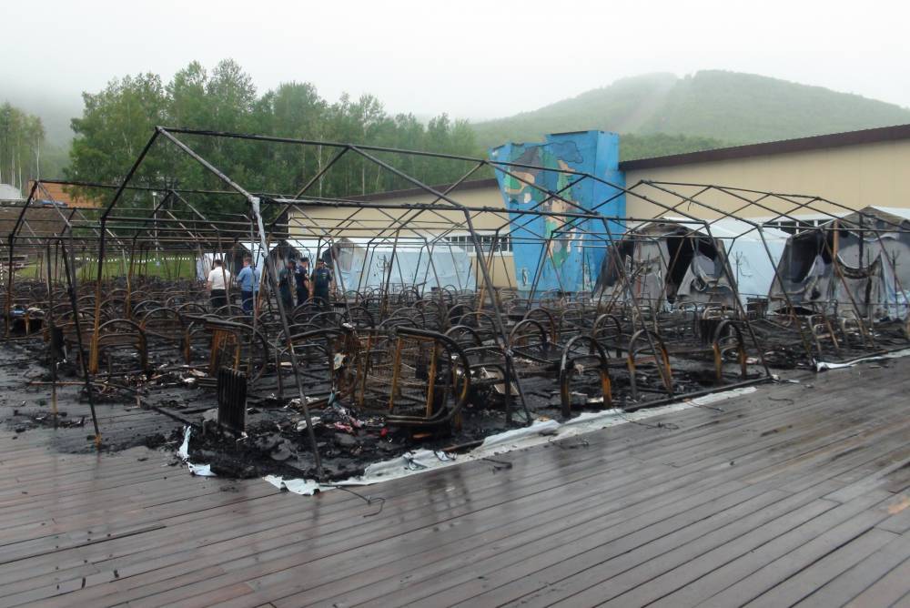 Задержан директор сгоревшего детского лагеря в Хабаровском крае. В пожаре погиб ребенок