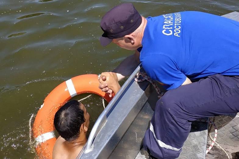 С начала купального сезона из донских водоемов спасли 50 человек, 9 из них - дети