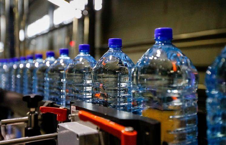 В России подделкой оказалась почти треть питьевой воды