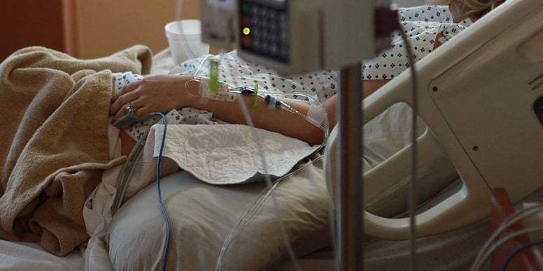 Потеряла 3 литра крови: многодетную роженицу спасли врачи в Акмолинской области