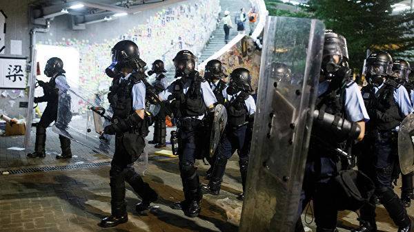 Гонконгская полиция заявила, что расследует факты насилия в ходе протестов