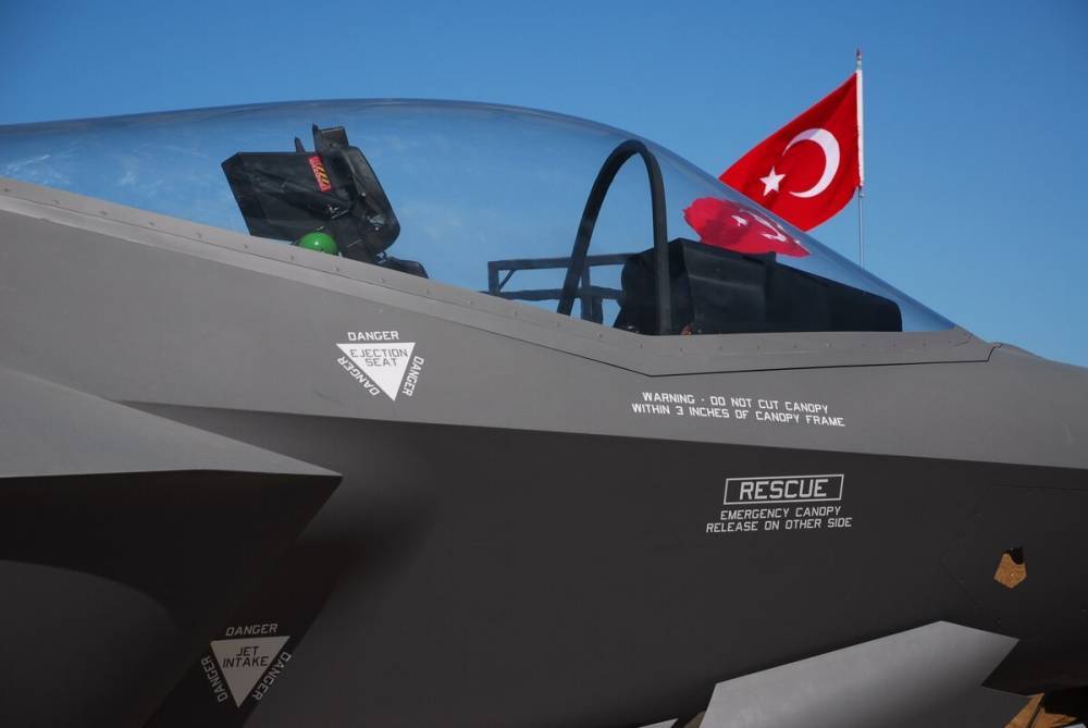 ​Начальник штаба ВВС США о турецких пилотах F-35: Это наши товарищи по команде