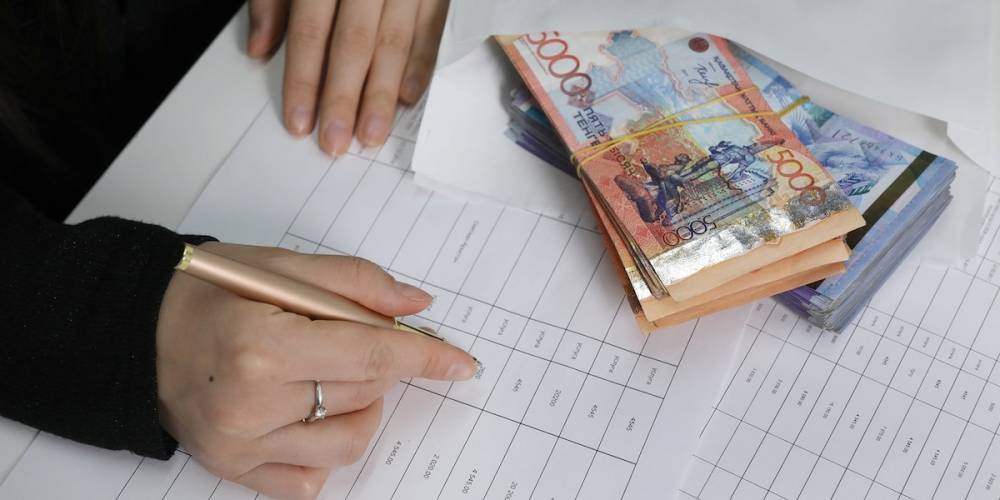 Halyk Bank начал списывать пени и штрафы по беззалоговым кредитам