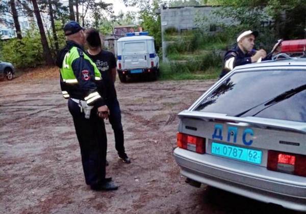 Под Рязанью полиция устроила погоню за подозреваемым в грабеже – РИА «7 новостей»