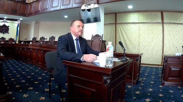 Судья Киевского окружного админсуда Валерий Журавель: «судит» украинцев всей своей родней