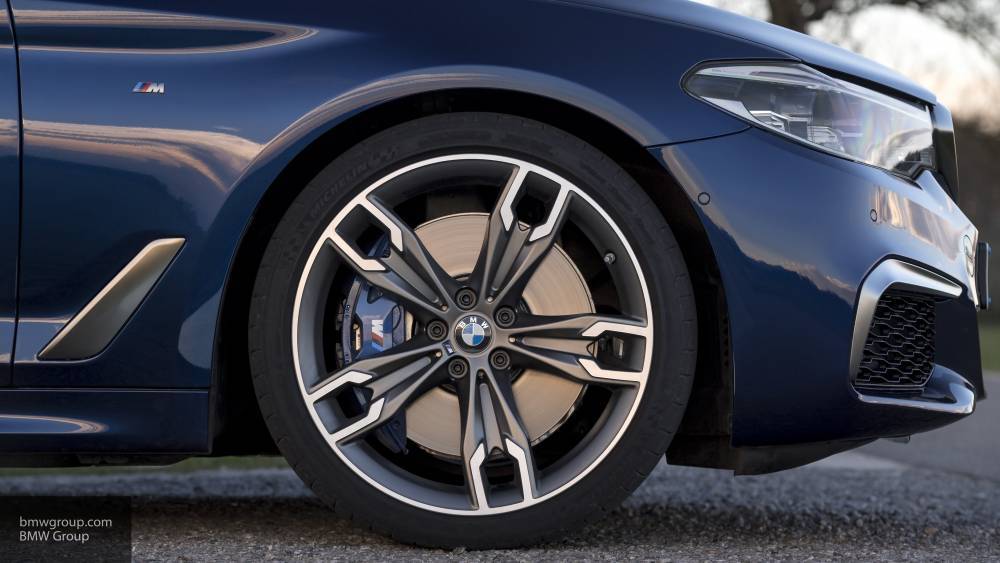 В Сети появились первые фотографии нового BMW 5-Series