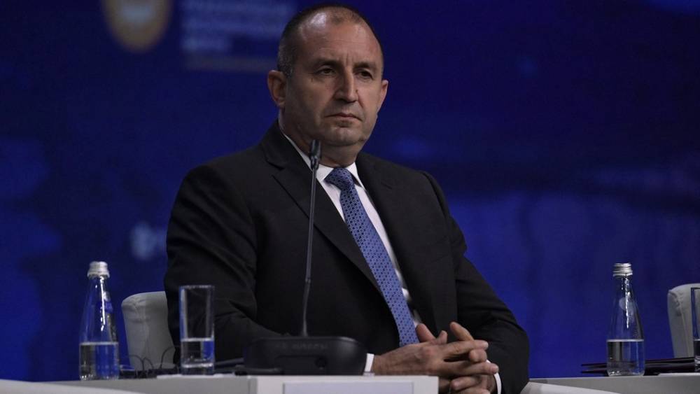 На кону более миллиарда: Болгарский президент наложил вето на покупку американских истребителей