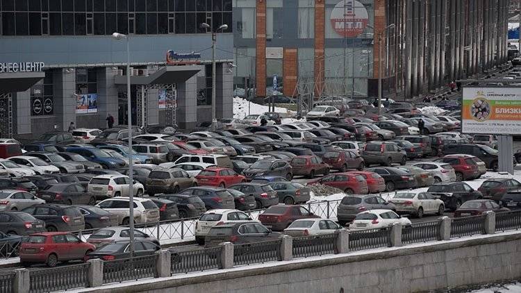 Идея урезать места для парковки поможет вернуть их многим автомобилистам