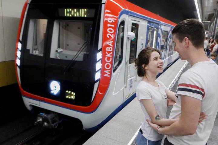 Москвичам предложили выбрать самые красивые новые станции метро