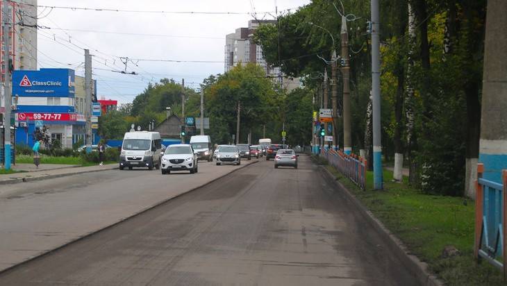 В Брянске начали ремонт четырех километров дороги на Бежицкой улице&nbsp;