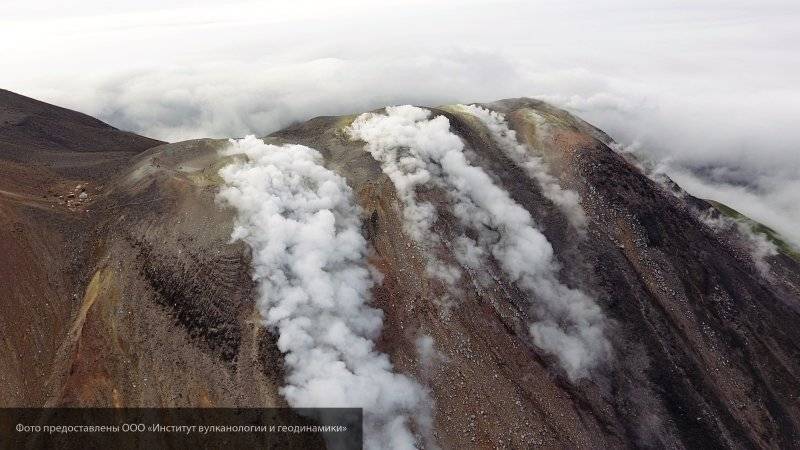 Эксперты настаивают на срочной эвакуации населенных пунктов близ вулкана Убинас