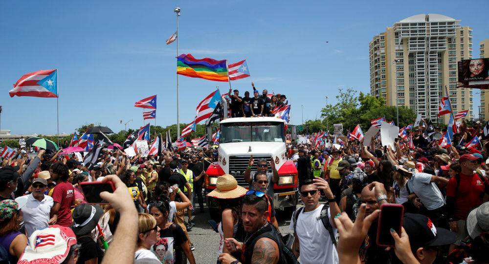 Пуэрториканцы протестуют против господства США над островом
