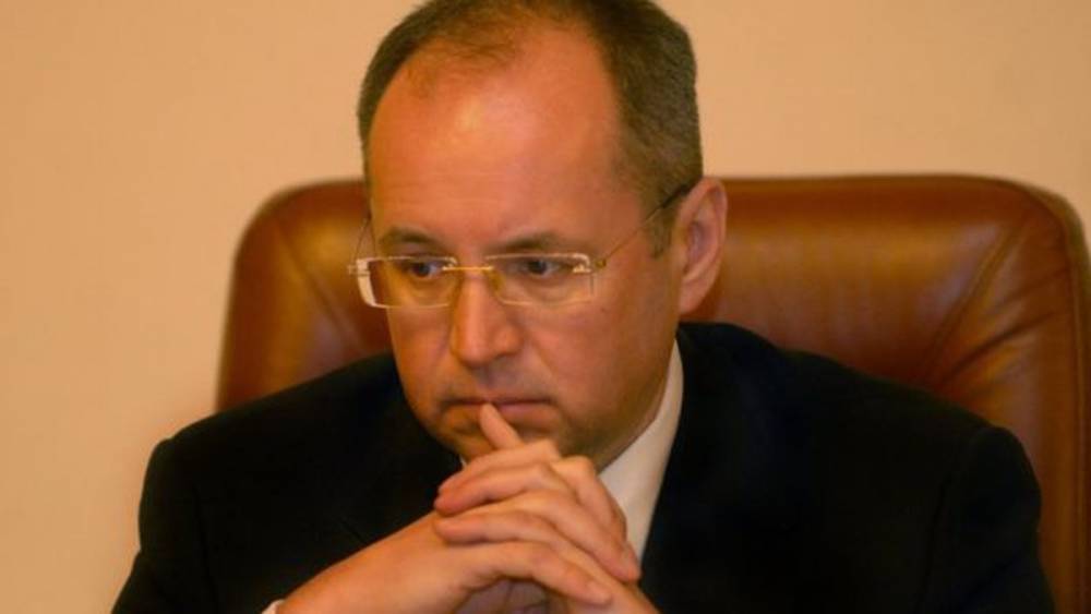 Зеленский оставил себе советника Порошенко