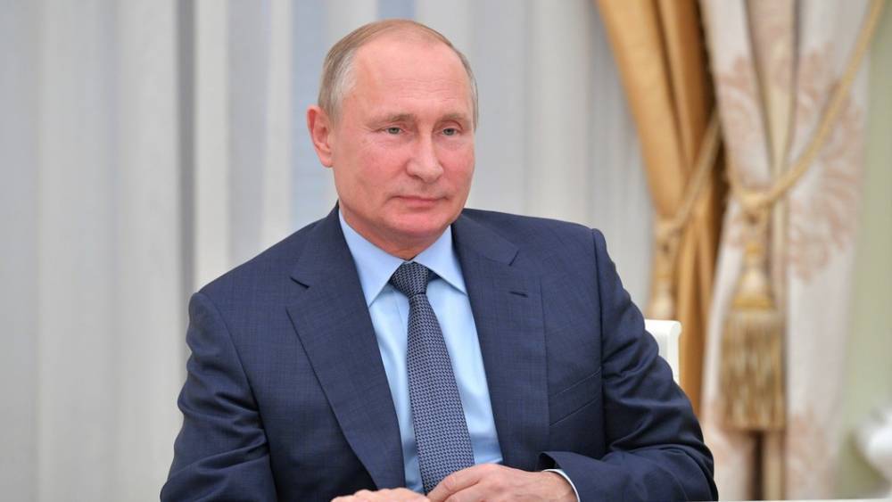 "Режим Путина падет через год": В Сети отмечают пятую годовщину "прогноза" предателя-перебежчика