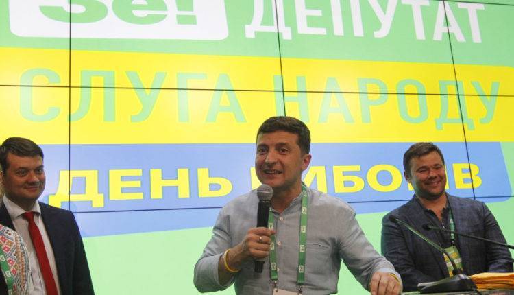Партия Зеленского с 42,83% сохраняет лидерство на выборах в Раду после подсчета 80% голосов