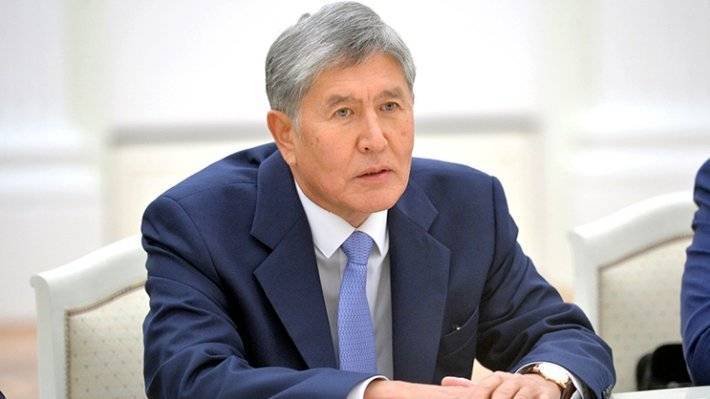 Экс-лидер Киргизии вылетел в Москву с российской авиабазы «Кант»