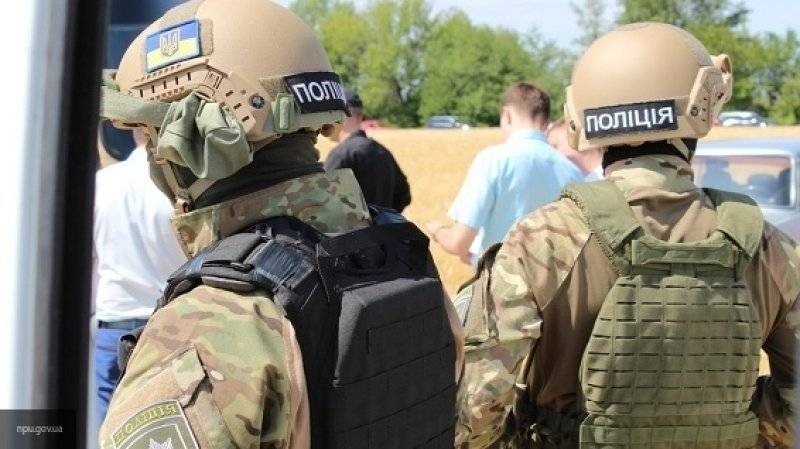 МВД Украины отправило в город Покровск в Донбассе спецназ разогнать митинг у избиркома