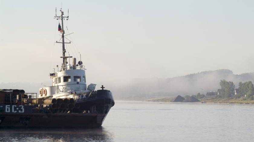 На захваченном КНДР российском корабле заканчивается вода
