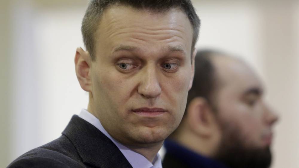 Соловьев работает семь дней в неделю, а ты? Навальному попеняли на его бесполезность