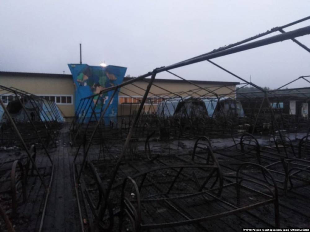 В Хабаровском крае при пожаре в палаточном лагере погибла девочка